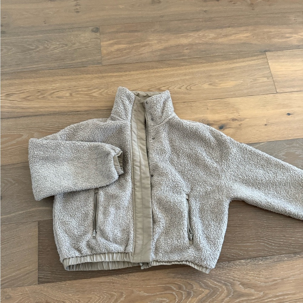 Vuori Cream Sherpa Jacket
